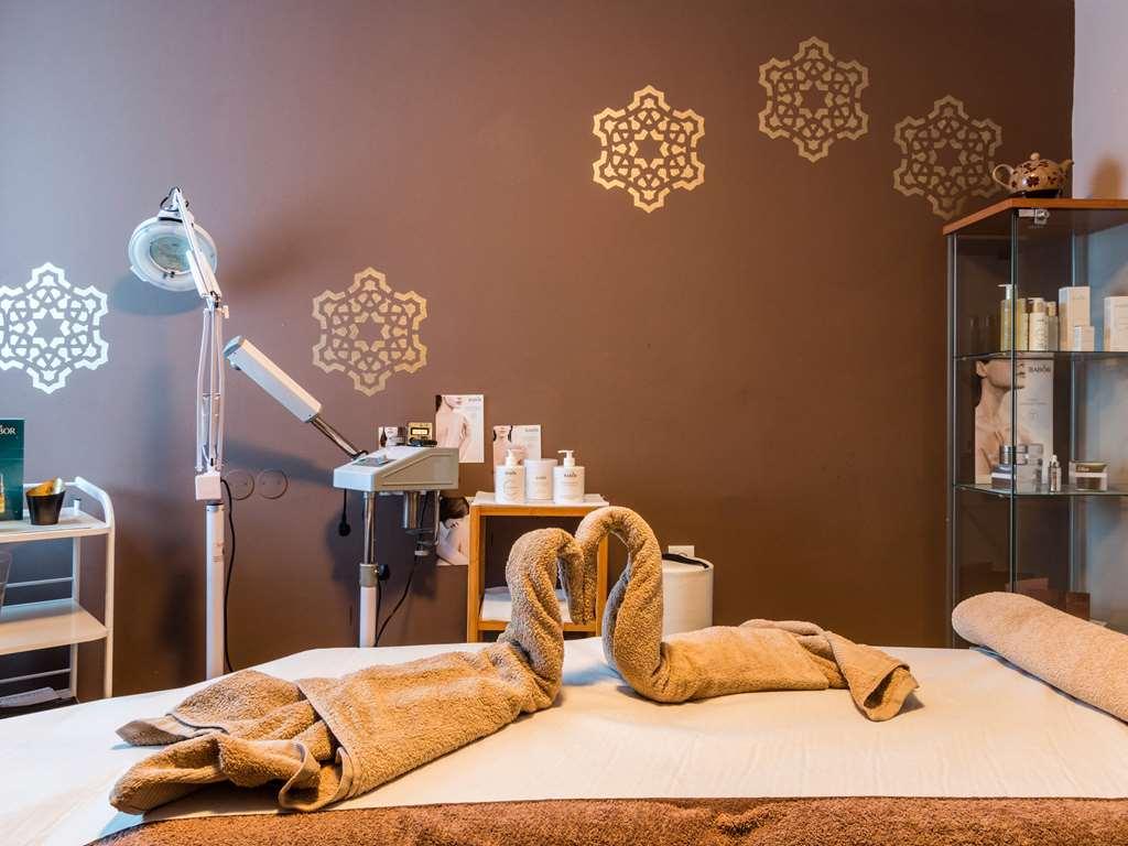 Hotel Piramida Maribor Konforlar fotoğraf