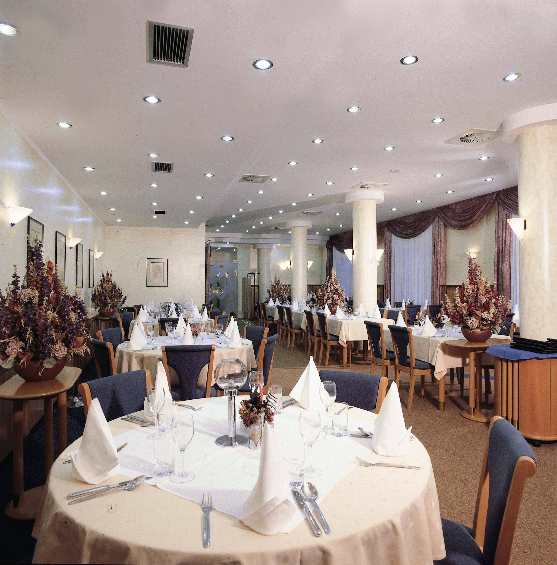 Hotel Piramida Maribor Dış mekan fotoğraf