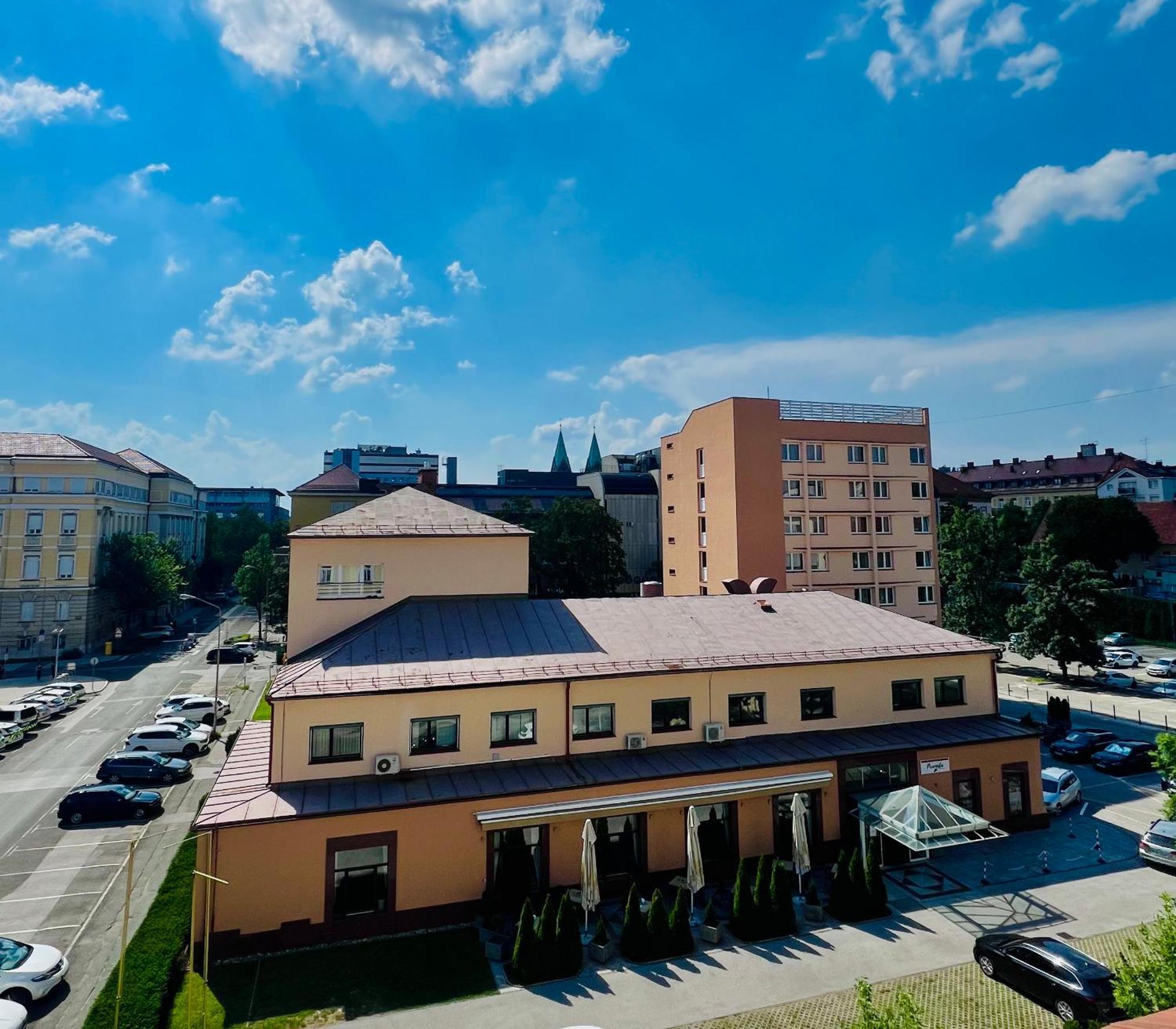Hotel Piramida Maribor Dış mekan fotoğraf