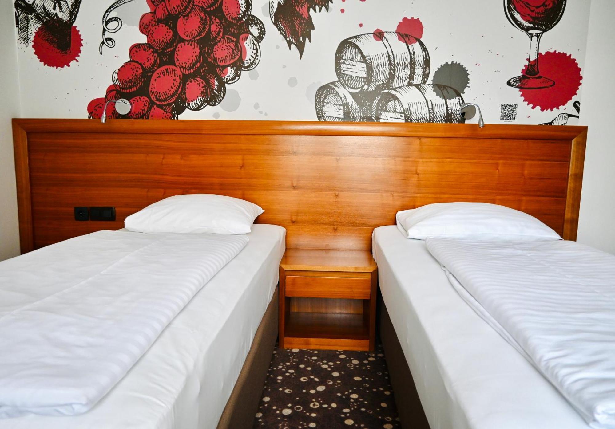 Hotel Piramida Maribor Dış mekan fotoğraf